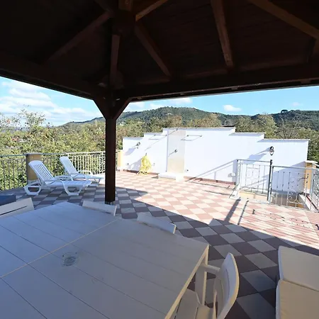 Club - Free Pool & Private Perfect For Families Holiday park