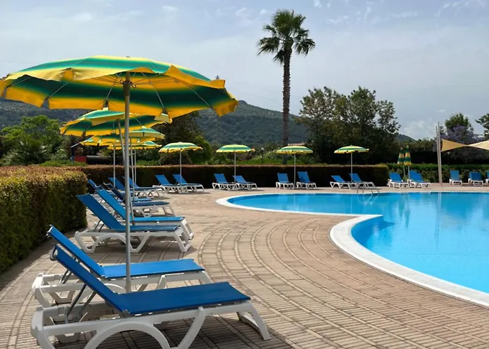 Club - Free Pool & Private Perfect For Families Aldeamento Turístico