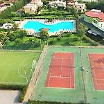 Club - Free Pool & Private Perfect For Families * Пиццо