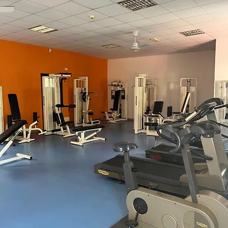Club - Free Pool & Private Perfect For Families * 皮佐